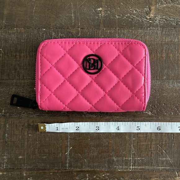 Badgley Mischka zip around wallet - Picture 2 of 11